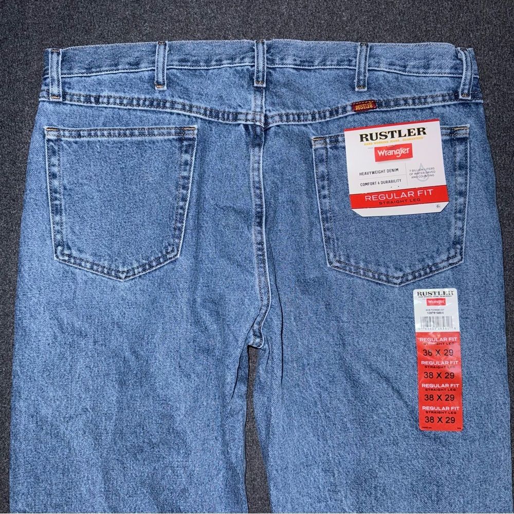 NWT Rustler by Wrangler Men’s Straight Leg Jeans 38x29 Medium Wash 100% Cotton - Picture 5 of 8